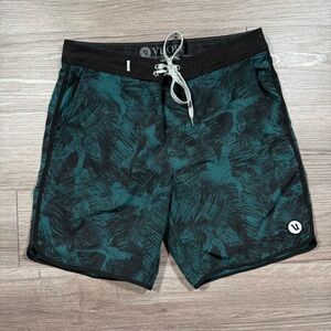 Men’s Vuori Cruise Board Shorts Size 30